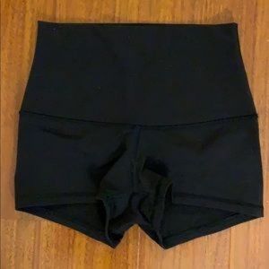 Lululemon black shorts size 4